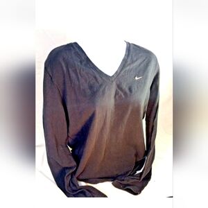 woman's Nike long sleeve/v-neck black t-shirt - size large - Excellent Condition